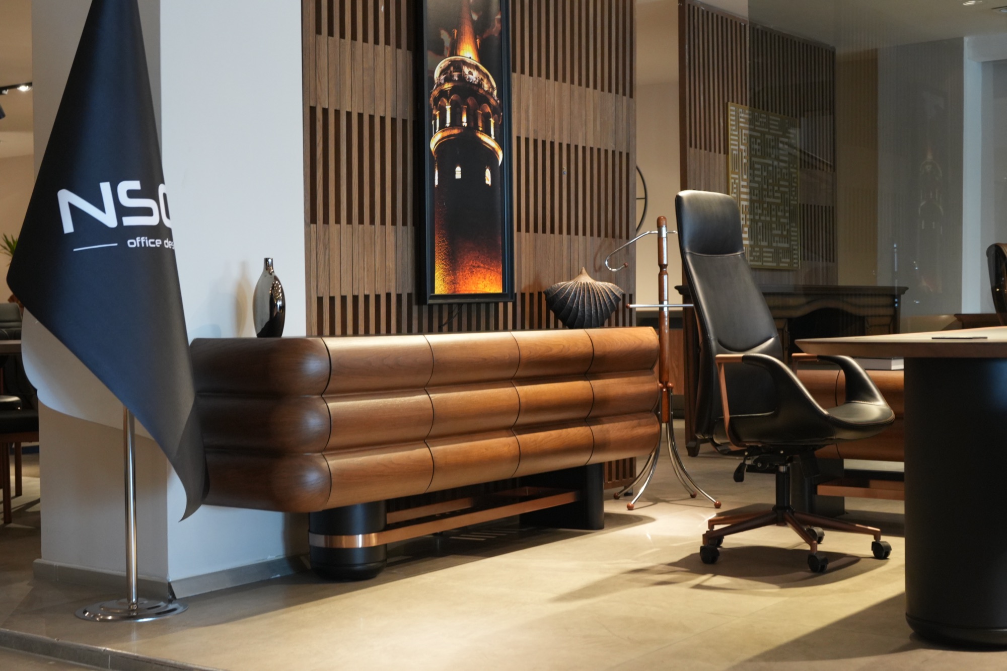 A Guide to Material and Quality in Office Furniture: What to Look For